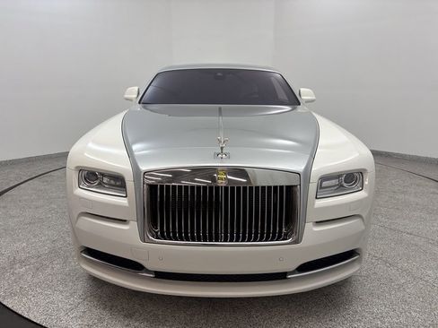 Used 2016 Rolls-Royce Wraith RWD image 26