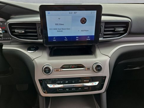 Used 2023 Ford Explorer XLT w/ Equipment Group 202A image 17