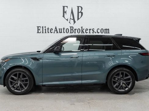 Used 2023 Land Rover Range Rover Sport SE Dynamic AWD/4WD image 2