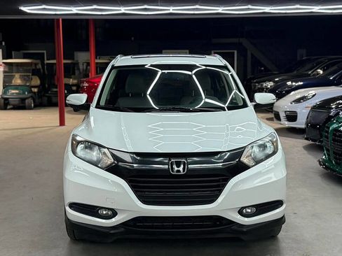 Used 2017 Honda HR-V EX-L image 2