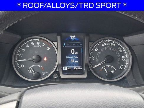 Used 2017 Toyota Tacoma TRD Sport AWD/4WD image 21