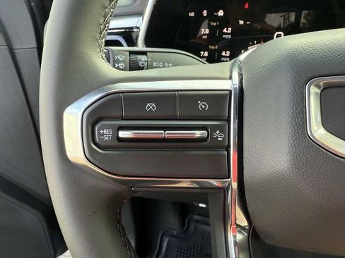 New 2026 GMC Canyon Elevation w/ Convenience Package image 15