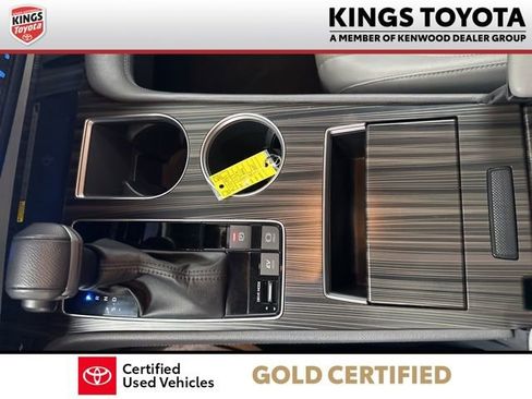 Certified 2023 Toyota Sienna Limited AWD/4WD image 17