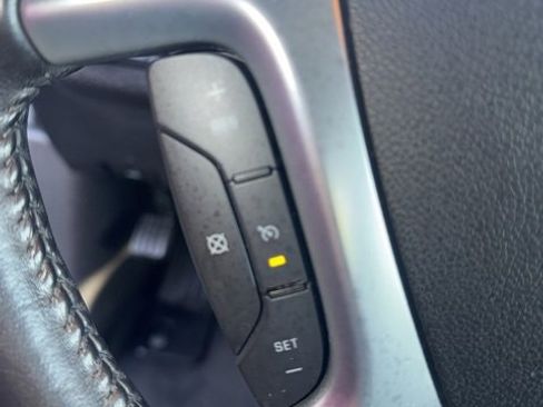 Used 2015 Chevrolet Traverse LT image 17