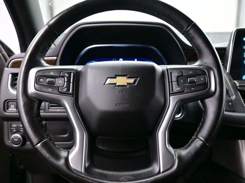 Used 2023 Chevrolet Suburban Premier AWD/4WD image 24