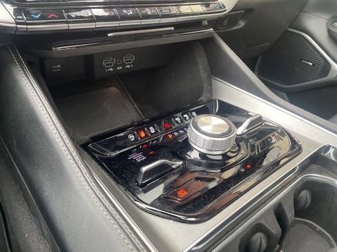 Used 2024 Jeep Wagoneer Series II w/ Convenience Group I image 19