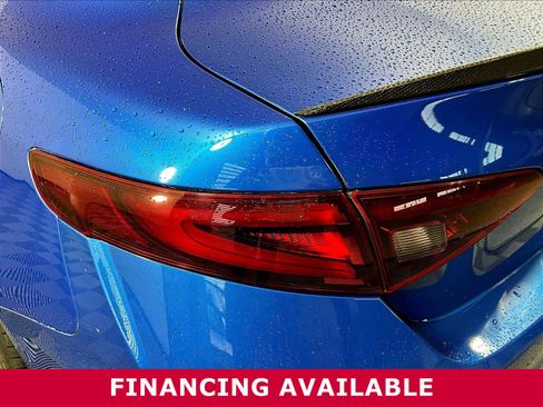 Used 2019 Alfa Romeo Giulia Ti w/ Nero Edizione RWD image 23