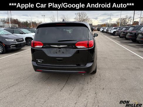 New 2026 Chrysler Voyager LX image 6