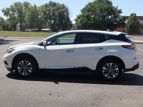 Used 2015 Nissan Murano SV w/ Premium Package AWD/4WD image 9