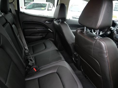 Used 2021 GMC Canyon AT4 w/ Driver Alert Package AWD/4WD image 23