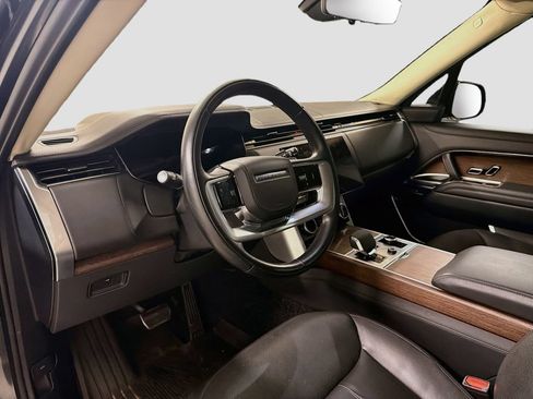 Used 2023 Land Rover Range Rover Long Wheelbase Autobiography AWD/4WD image 4