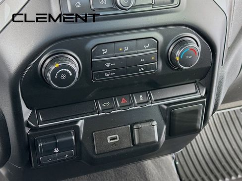 Used 2020 Chevrolet Silverado 1500 Custom w/ Custom Value Package image 19