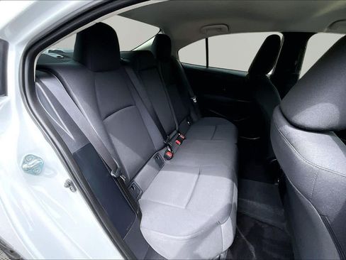 Used 2025 Toyota Corolla LE FWD image 20