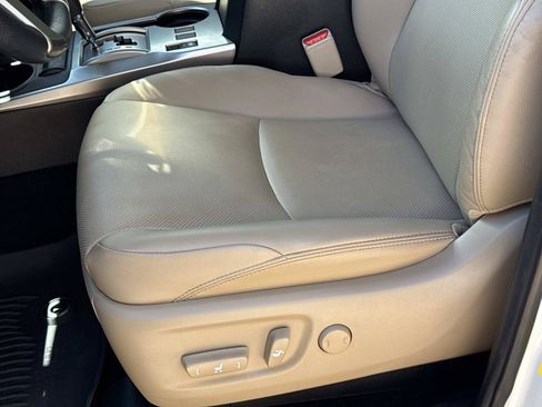 Used 2024 Toyota 4Runner Limited AWD/4WD image 13