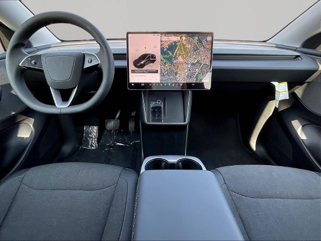 Used 2026 Tesla Model Y 2WD image 9
