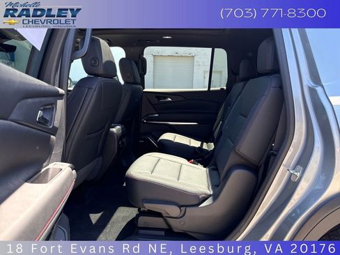 Used 2024 Chevrolet Traverse Z71 w/ Enhanced Driving Package AWD/4WD image 25