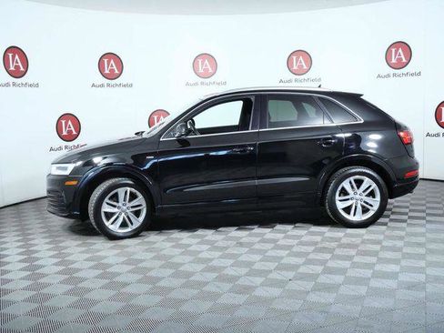 Used 2018 Audi Q3 2.0T Premium Plus w/ Premium Plus Package AWD/4WD image 5
