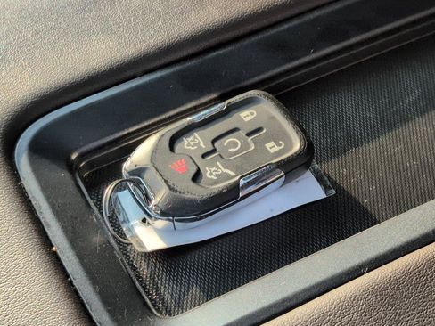 Used 2019 Chevrolet Tahoe LT RWD image 16