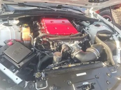 Used 2019 Chevrolet Camaro ZL1 RWD image 17