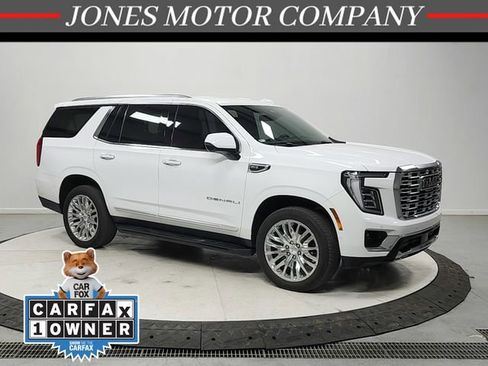 Used 2025 GMC Yukon Denali AWD/4WD image 1