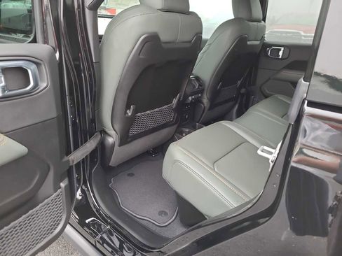 New 2026 Jeep Gladiator Mojave image 20