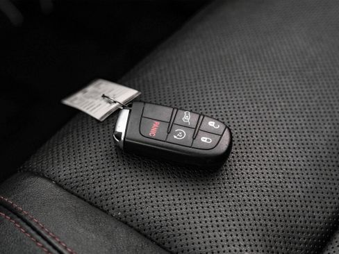 Used 2018 Dodge Durango R/T w/ Blacktop Package image 63