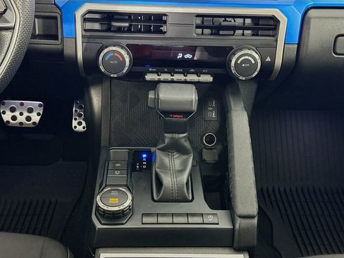Used 2024 Toyota Tacoma TRD Sport image 37