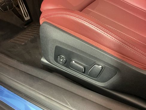 Certified 2025 BMW 430i Coupe w/ M Sport Package RWD image 20