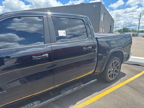 Used 2019 RAM 1500 Laramie AWD/4WD image 21
