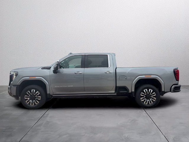 Used 2024 GMC Sierra 2500 Denali Ultimate AWD/4WD image 2