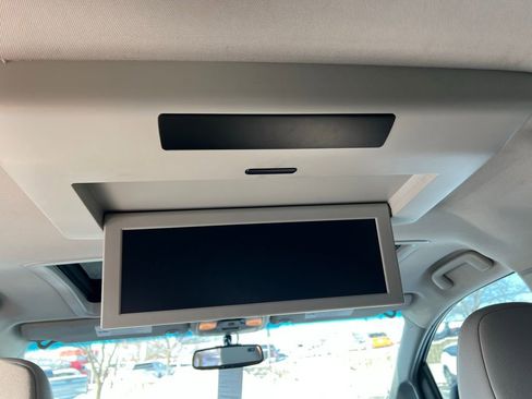 Used 2017 Toyota Sienna XLE image 22