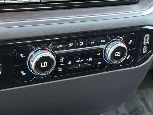 Used 2024 GMC Sierra 1500 SLT image 11