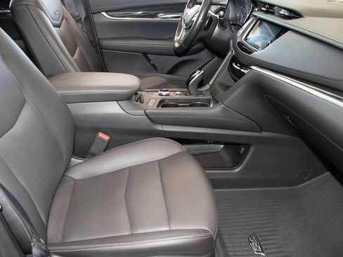 Used 2021 Cadillac XT5 Premium Luxury AWD/4WD image 10