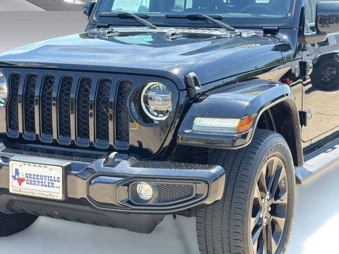 Used 2021 Jeep Gladiator Overland AWD/4WD image 11