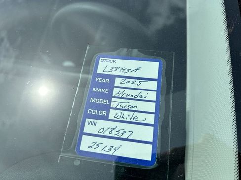 Used 2025 Hyundai Tucson SEL image 11