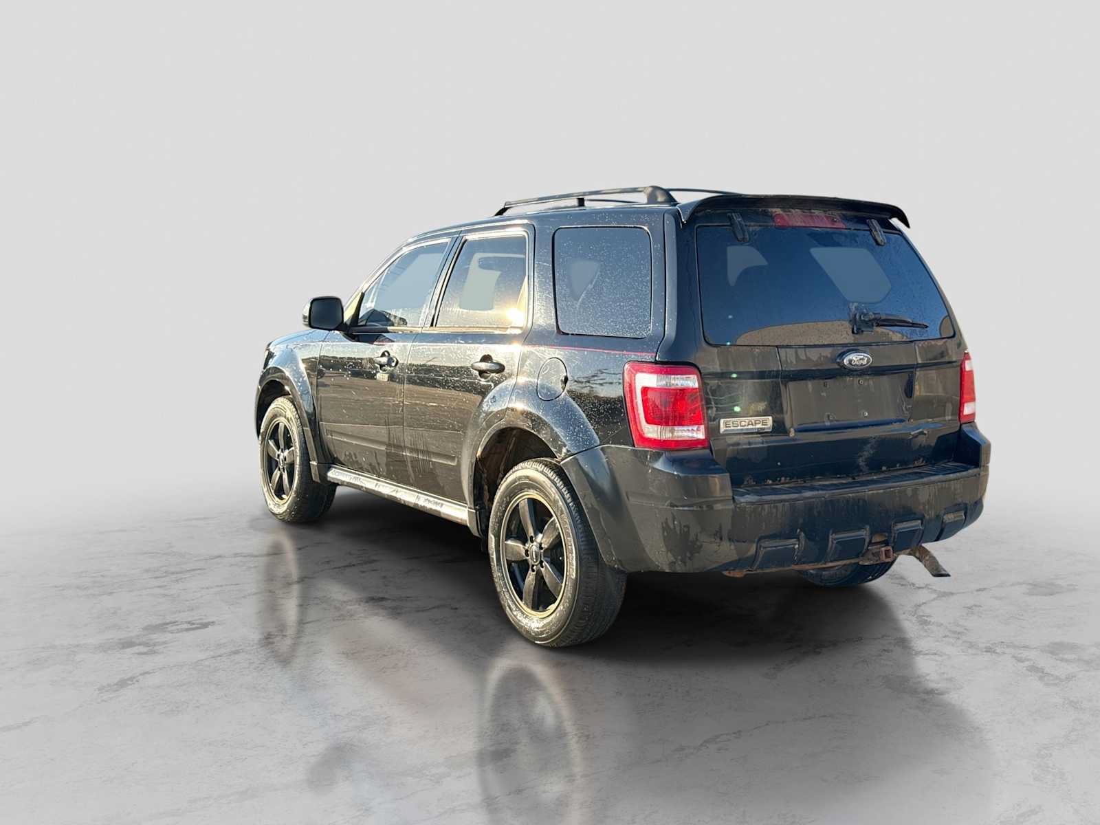 Used 2010 Ford Escape XLT AWD/4WD image 3