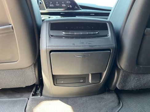 Used 2022 Cadillac Escalade Sport AWD/4WD image 14