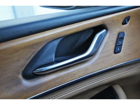 Used 2022 Jeep Grand Cherokee Summit AWD/4WD image 20