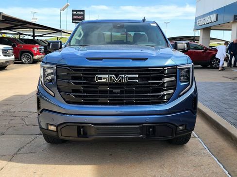 New 2026 GMC Sierra 1500 Elevation w/ Elevation Premium Package AWD/4WD image 9