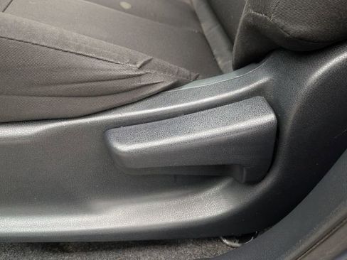 Used 2017 Nissan Versa S image 16