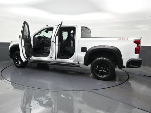 Used 2024 Chevrolet Silverado 1500 Custom Trail Boss AWD/4WD image 34