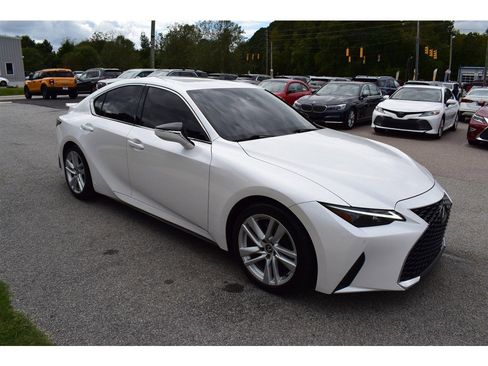 Used 2021 Lexus IS 300 w/ Comfort Package image 7