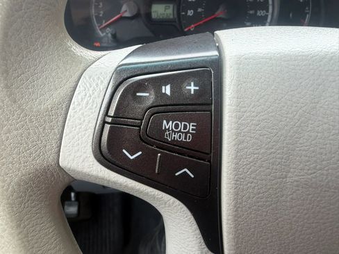 Used 2014 Toyota Sienna LE FWD image 13