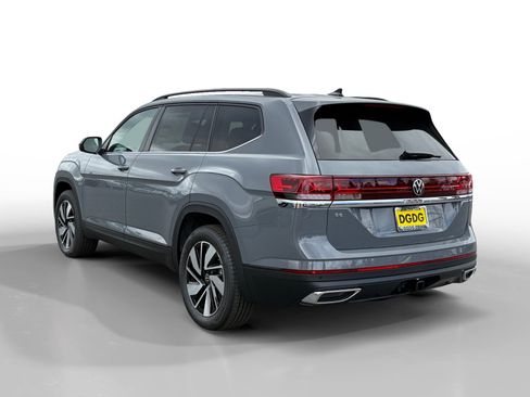 New 2026 Volkswagen Atlas SE image 3