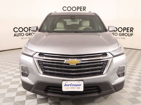 Used 2023 Chevrolet Traverse LT w/ LPO, Cargo Package AWD/4WD image 9