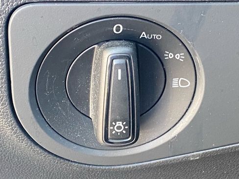 Certified 2022 Volkswagen Tiguan S FWD image 7