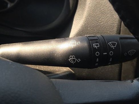 Used 2020 Jeep Renegade Altitude w/ UConnect 8.4 Nav Group FWD image 37