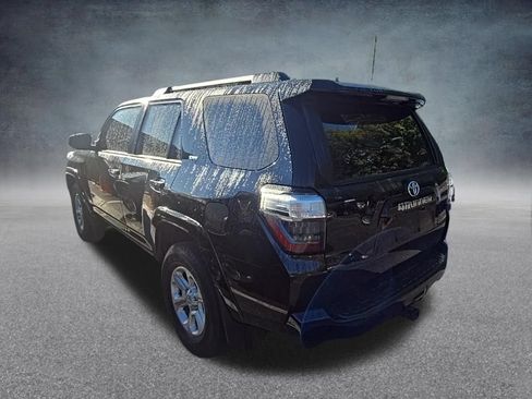 Used 2024 Toyota 4Runner SR5 AWD/4WD image 4