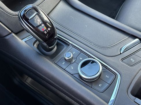 Used 2024 Cadillac XT6 Premium Luxury image 26