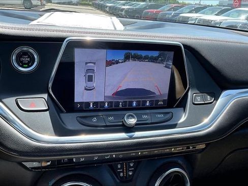 Used 2019 Chevrolet Blazer Premier w/ Driver Confidence II Package FWD image 19